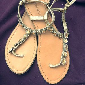 Nine West Jewels thong Sandals Sz 9